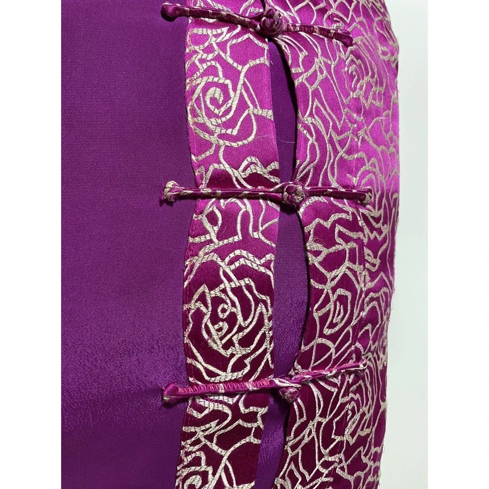 The Unbranded Brand elegant purple